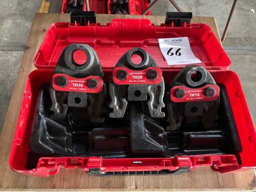 Presskiefer stellen TH16, TH20 und TH26 ein