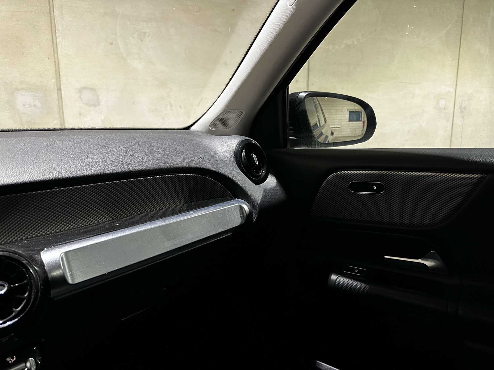 Mercedes-Benz GLB180 Business Solution 136pk 2021 (Origineel-NL + 1e Eigenaar) GLB-Klasse, L-079-FR