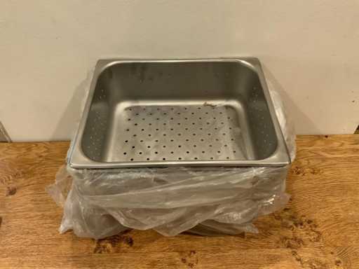 Taca perforowana GN 1/2-100 (12x)