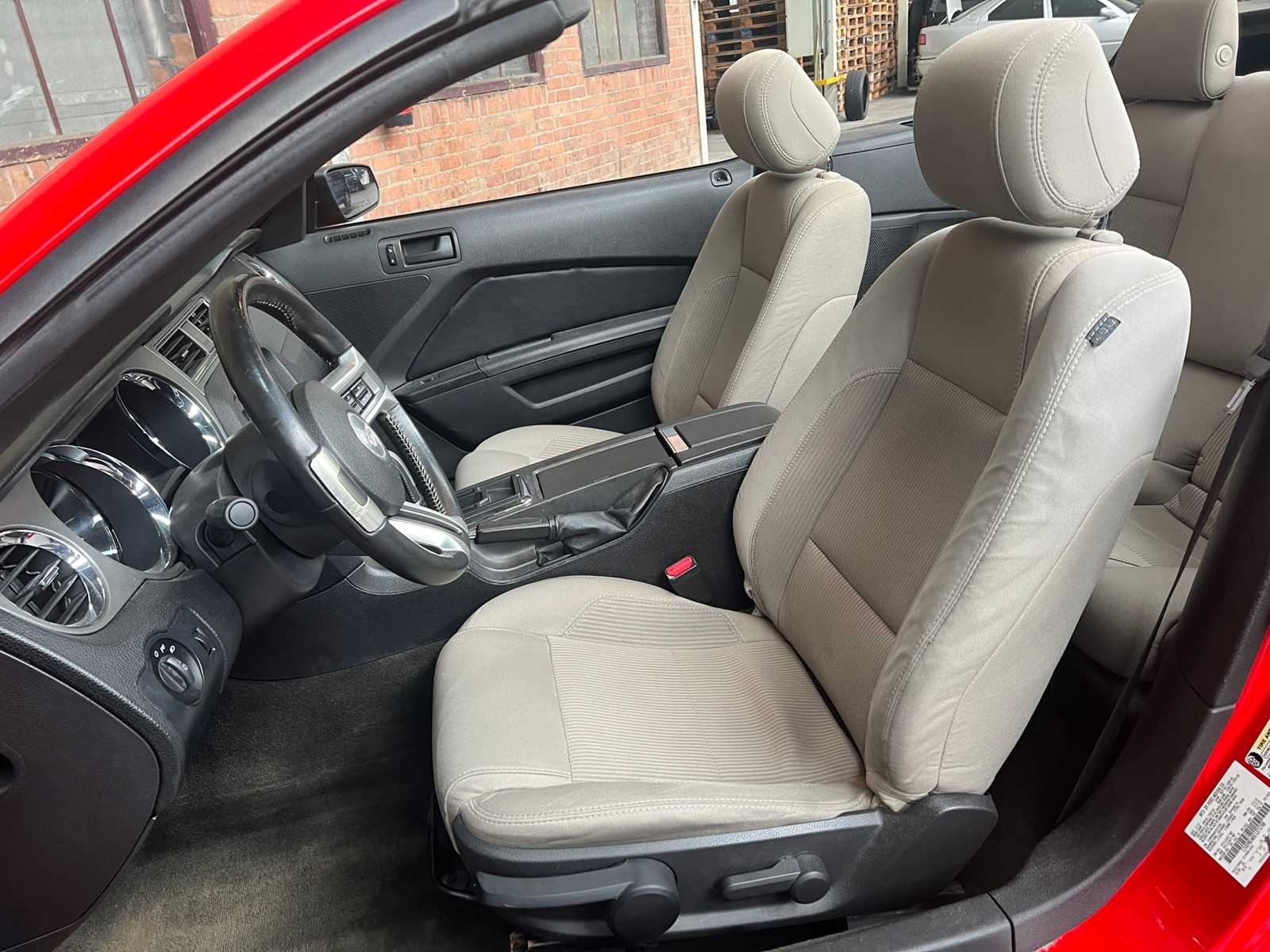 Ford Mustang 3.7 V6 310pk 2014