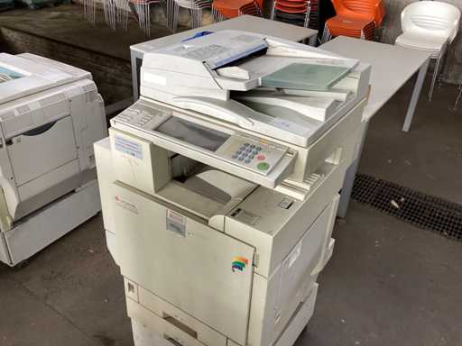 RICOH AFICIO 3228C Fotocopiatrice tutto in uno