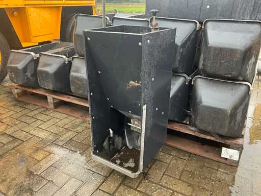 Futtertrog / Strickbehälter (13x)