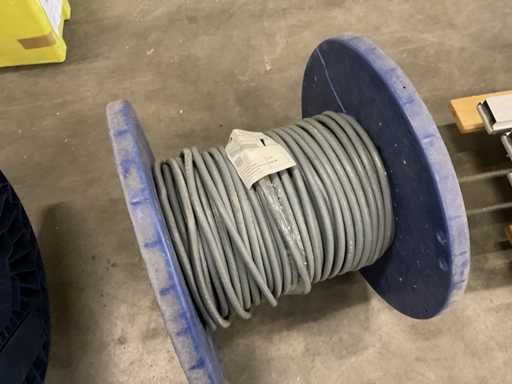 Installation cable on a roll