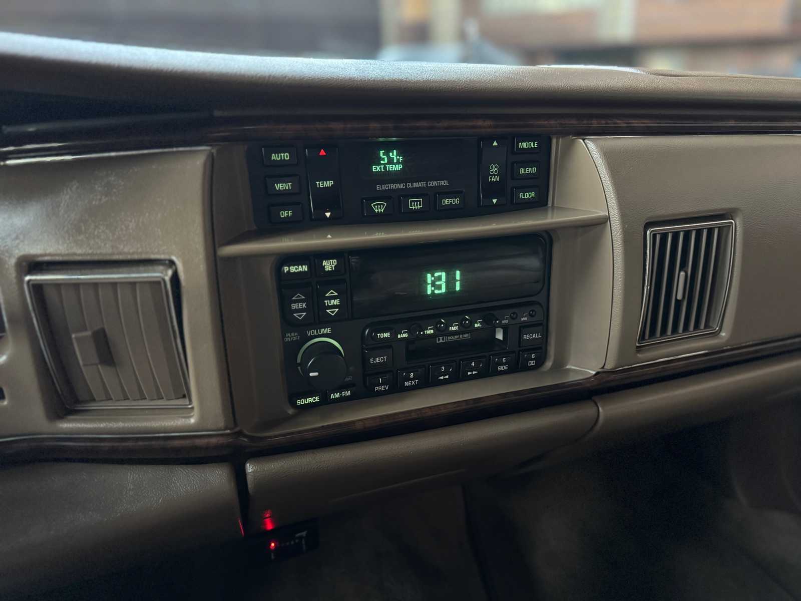 Buick Roadmaster Estate Wagon Begrafenisauto 5.7 1996, 92-HV-BB