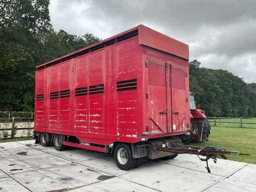 Rimorchio per il bestiame KWB 3 assi del 2004 / Camion per il bestiame