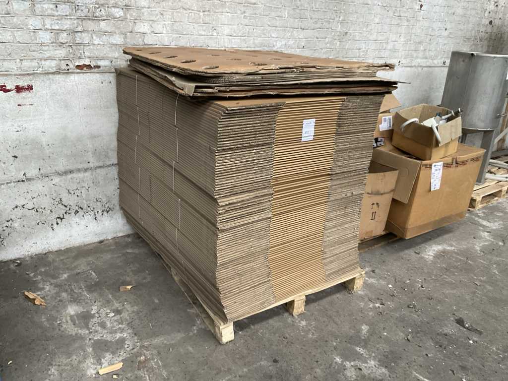 Batch of cardboard folding boxes