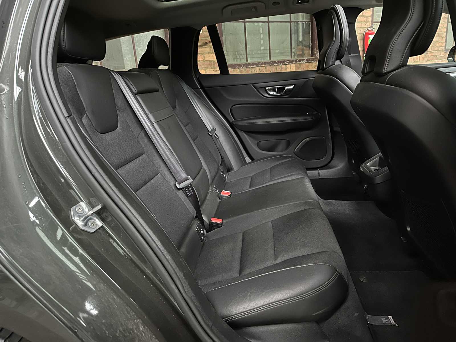 Volvo V60 2.0 T4 Moment.Pro 188pk 2019, ZP-740-L