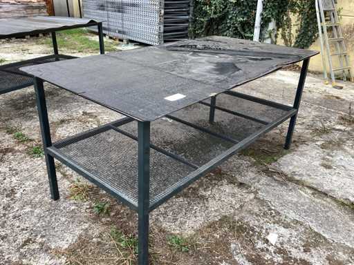 Banco di lavoro in ferro