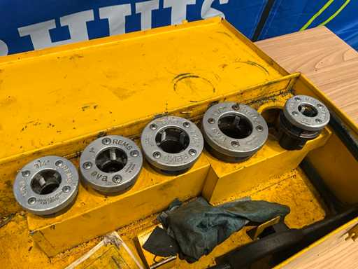 Jeu de tête de filetage Rems