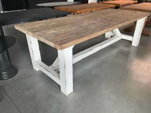 Table à manger Figureus