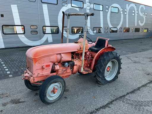 Renault E70 Smalspoor Oldtimer tractor TXH-53-X