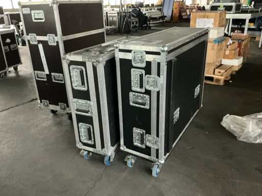 Flightcase CL5 and Flightcase GrandMA2light