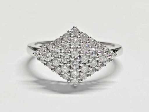 18 KT White Gold Ring With Natural Diamond