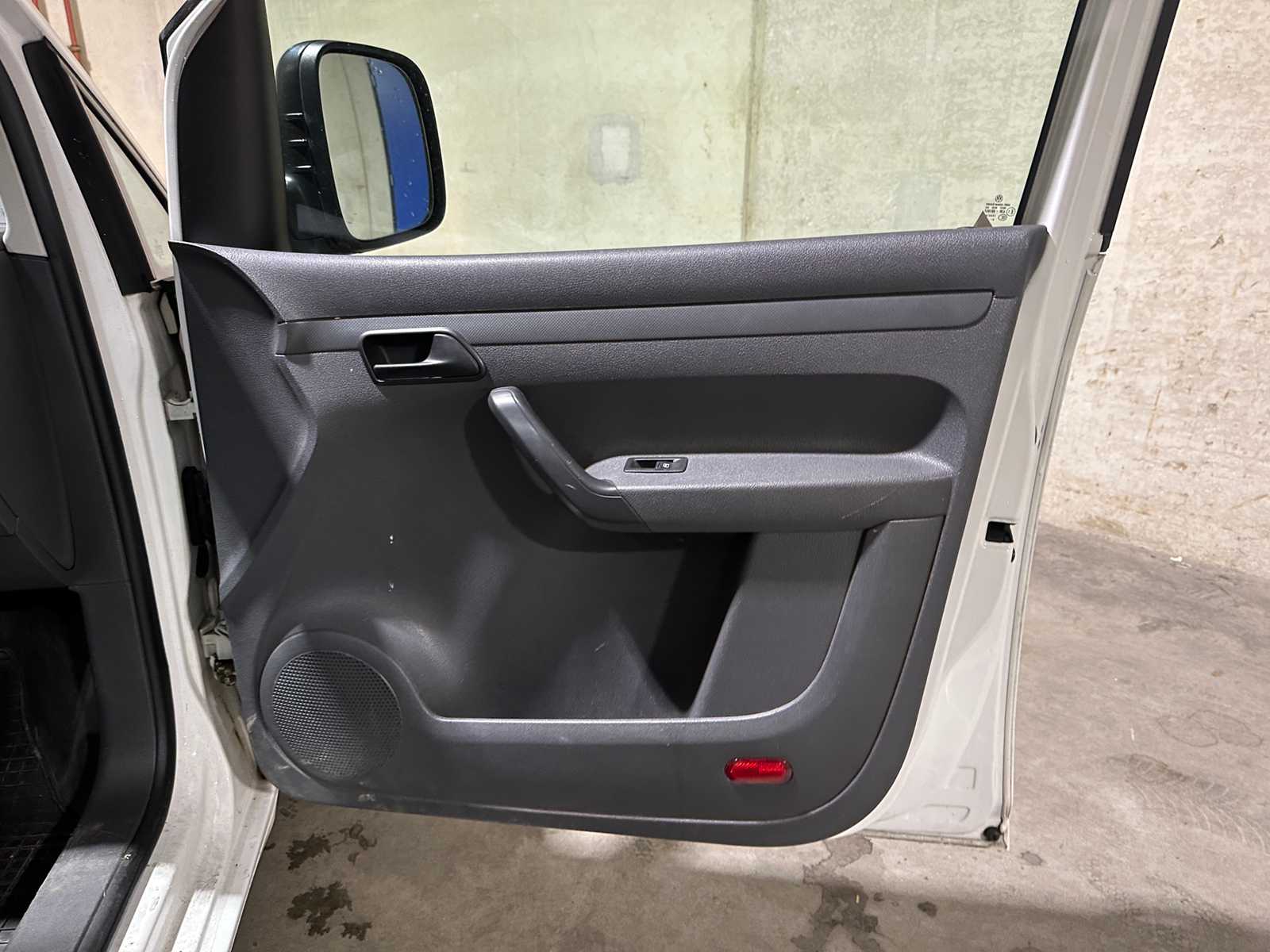 Volkswagen Caddy 1.6 TDI 75hp 2011, 1-VPK-48