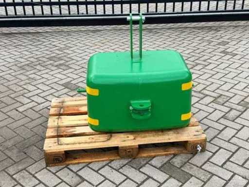 Poids avant : « 450 kg »