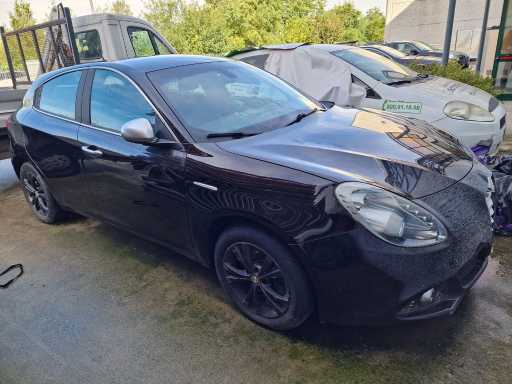ALFA ROMEO GIULIETTA car