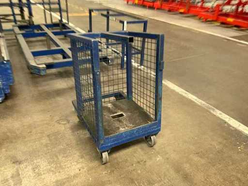 Transport/warehouse trolley