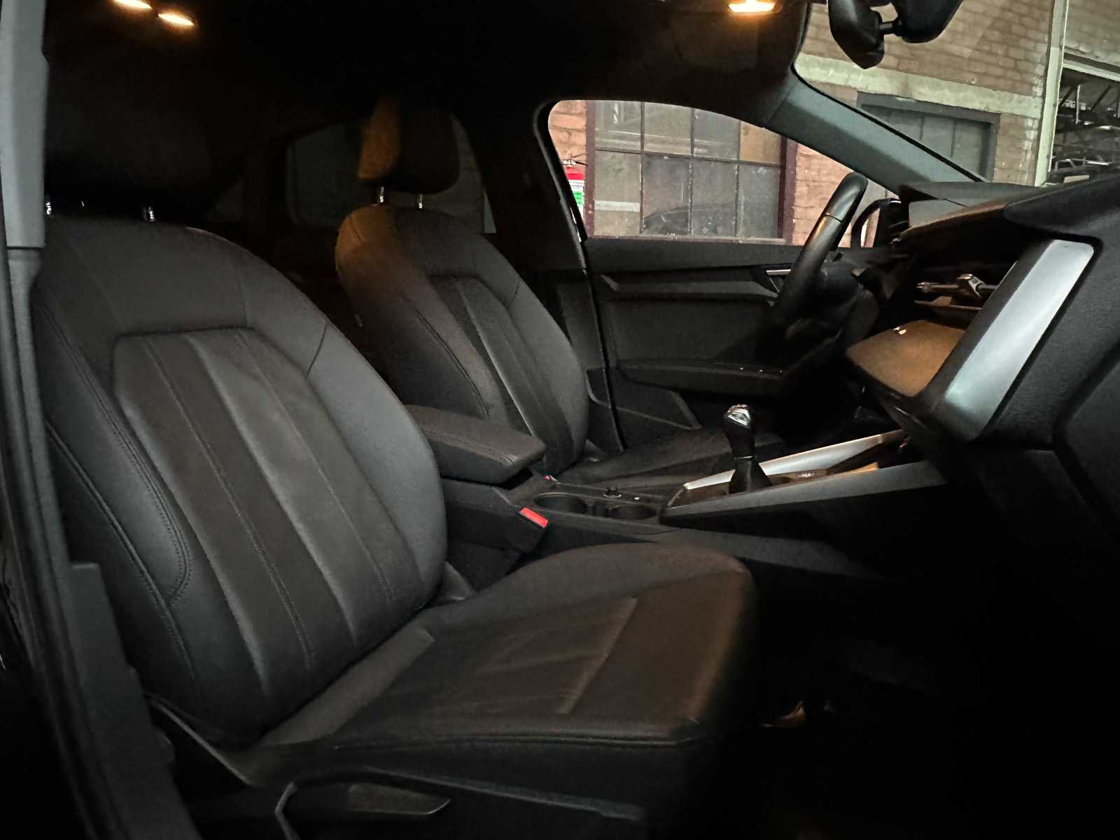 Audi A3 Limousine 30 TFSI S Edition 110 PS 2021, Z-259-RT