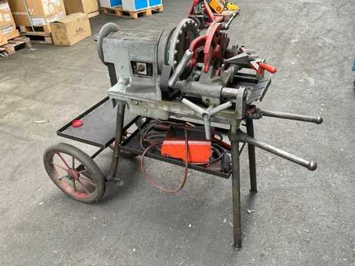 Ridgid 300 Kompaktowa Mobilna Maszyna Gwintowania