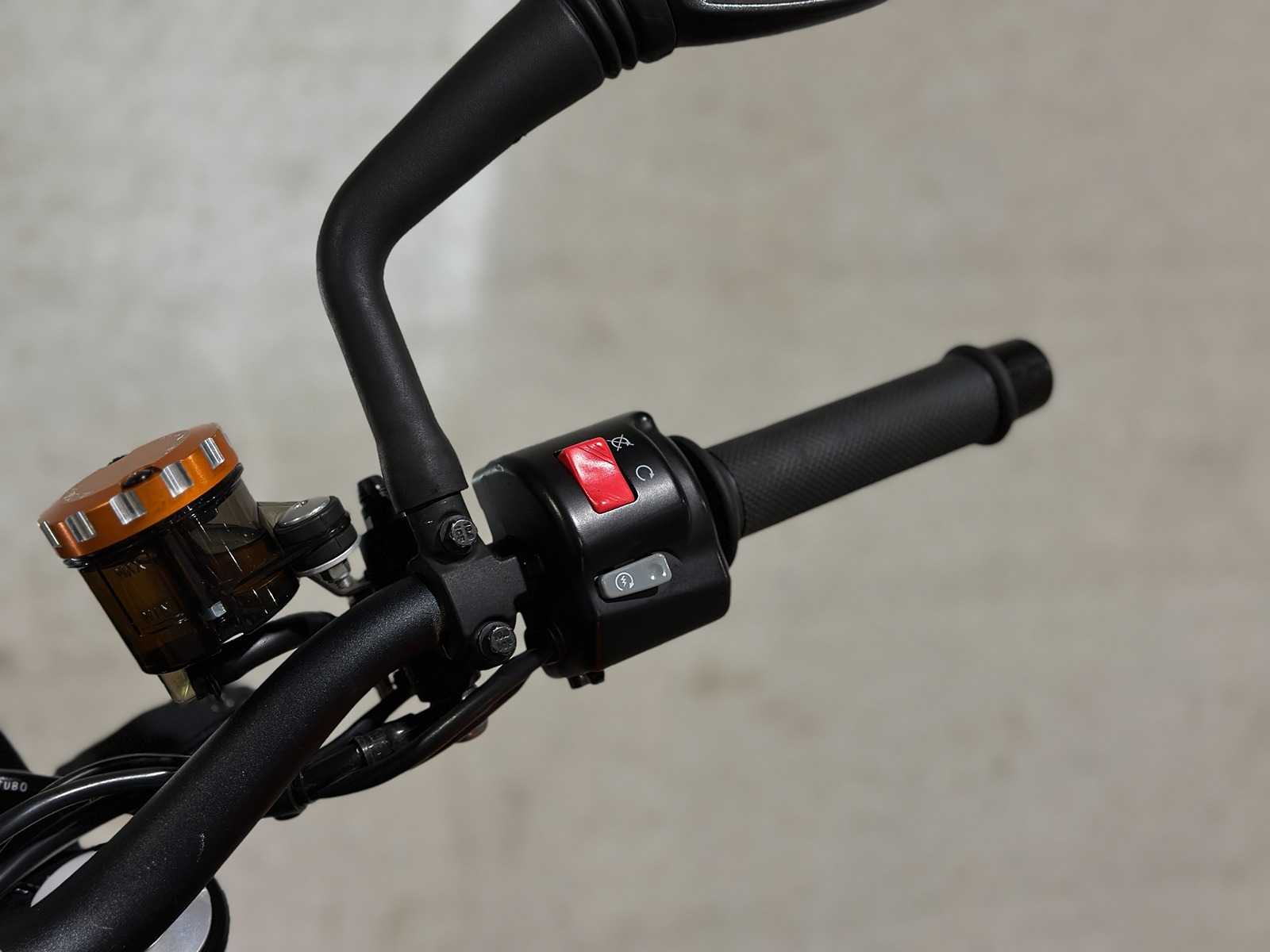 KTM 690 Duke R ABS 693cc 2017 -AKRAPOVIC-, 49-MV-LZ