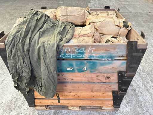 Lot of outer pockets for sleeping bag M58