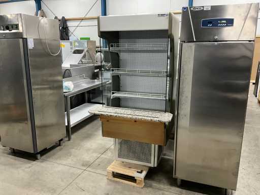 Jordao Mural Refrigerated Display Case