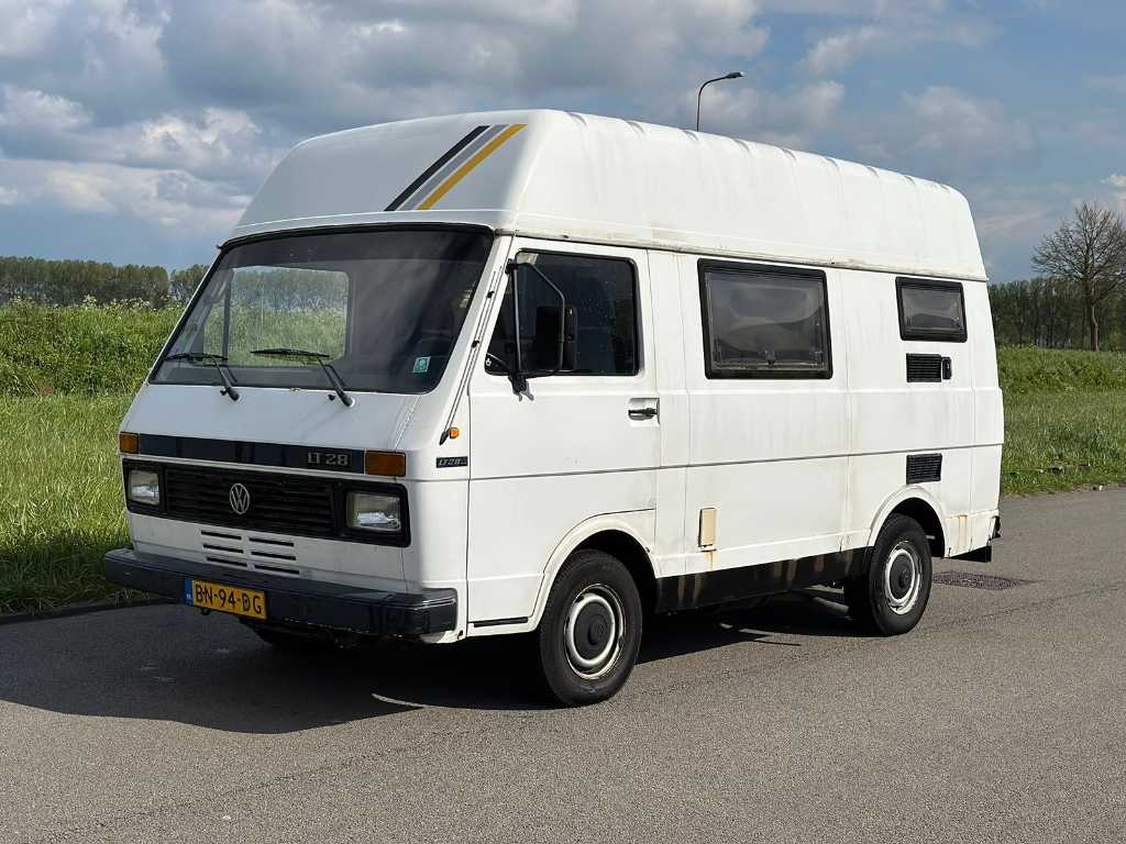Volkswagen LT28 Camper - 1985