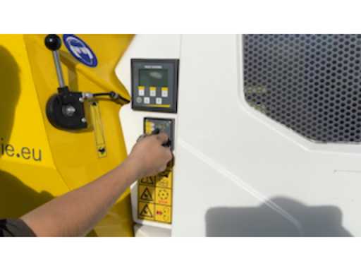 bd0df0f4-bc98-4c04-9dc1-64af7be406ee.mp4