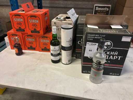 Festa di rum, whiskey e vodka