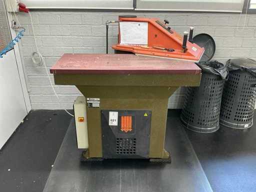 Machine de découpe à pression ATOM SE22 2008