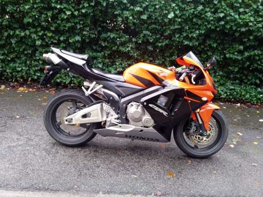 honda - cbr 600rr - Motorfiets