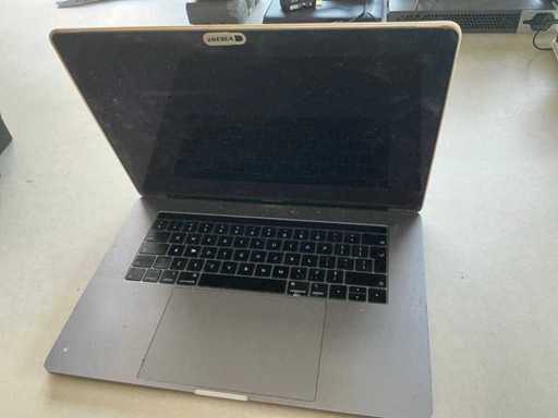 Apple MacBook Pro Laptop