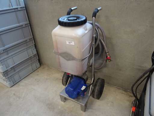 OEG - D-31840 - Solar vulstation en spoelcenter