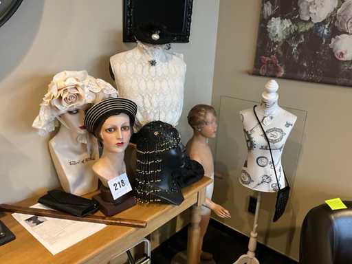 Diverse etalage poppen (6x)