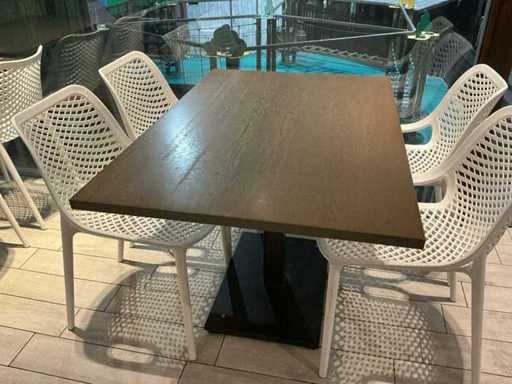Hilma/Karbi Verschiedene Catering-Tische und Stühle (25x)