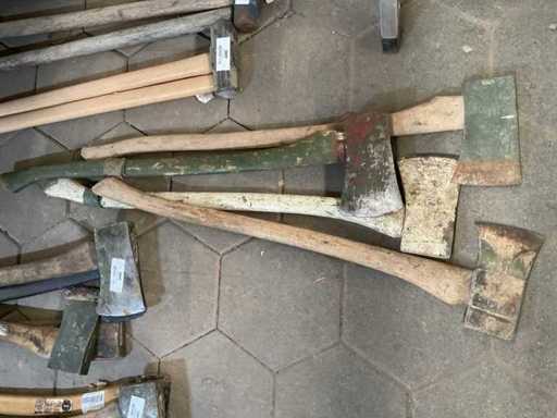 Axe (4x)
