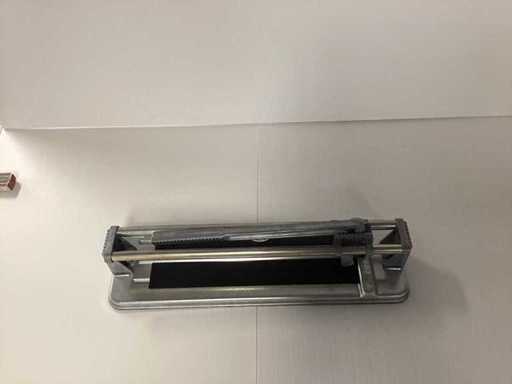 Coupe-carreaux inutilisé