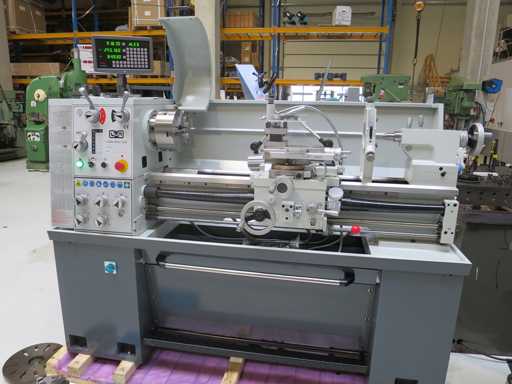 Tornio a perno UWM 400 x 1000 DRO Spindle e Pull