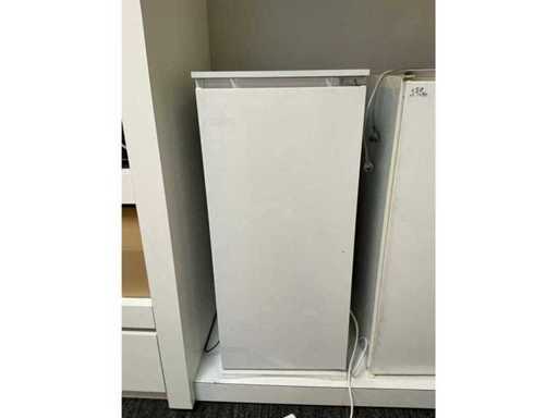 Various refrigerator (2x)