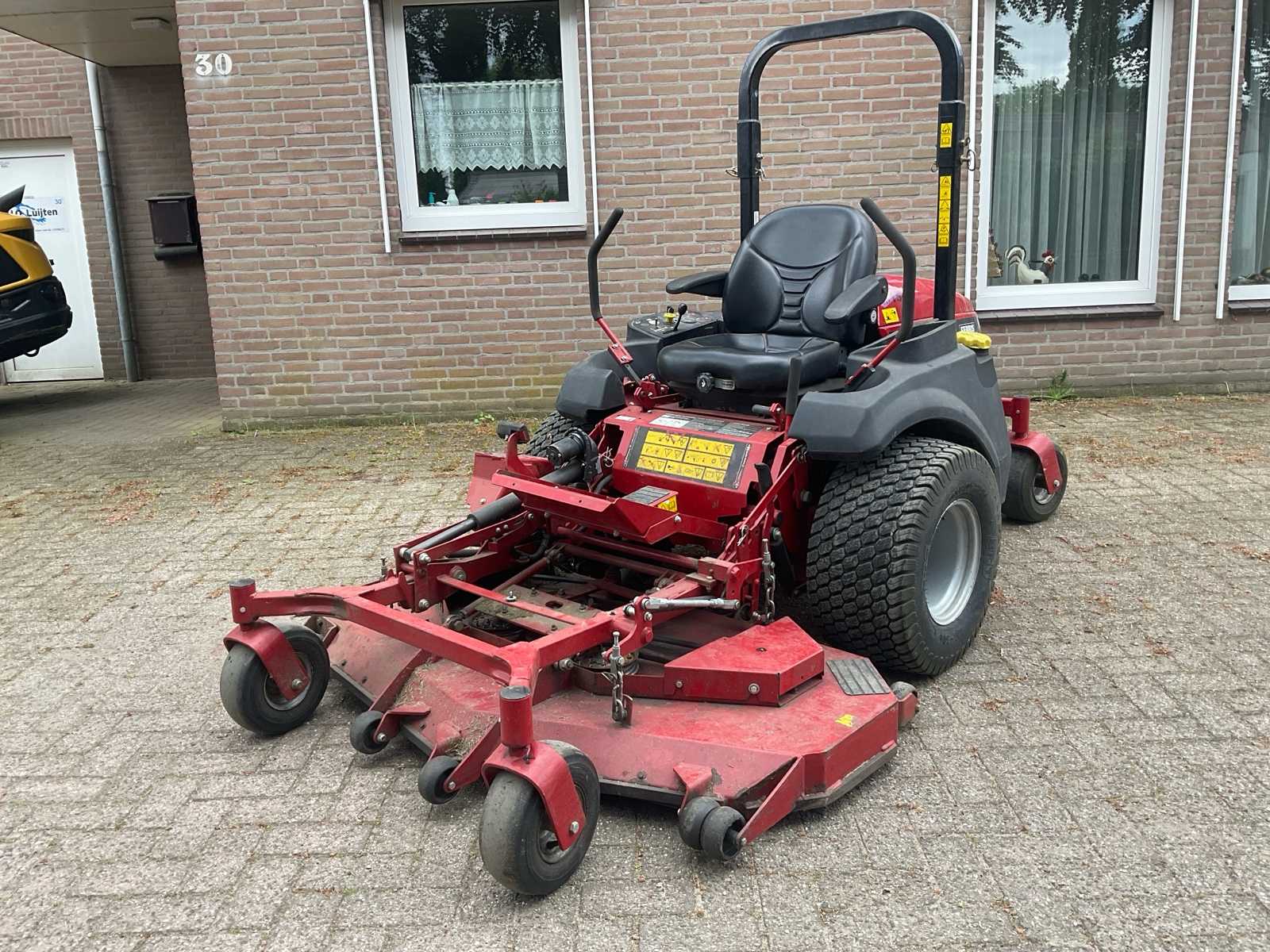 2011 Ferris F800 Mower