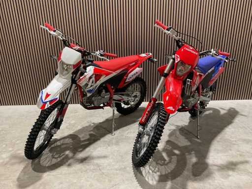 Vehicles, Vessels, Quads & Motocross Bikes