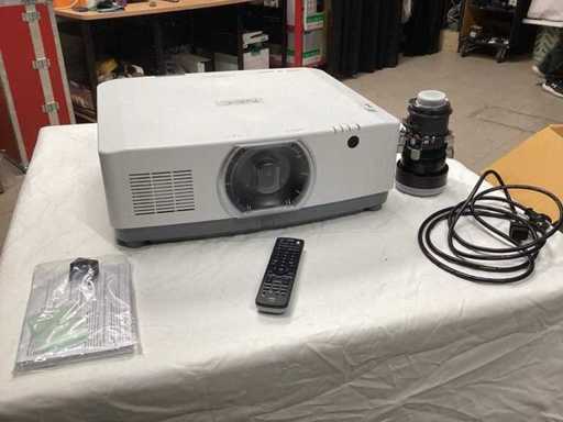 NEC PA653ULG Video Projector with NEC P41ZL r.p. 1.3-3.02:1 lens