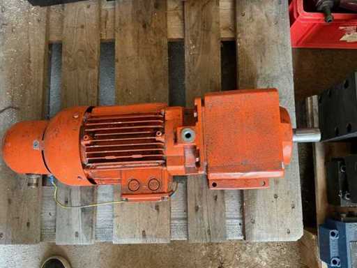 2010 Bauer electric motor with gearbox