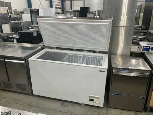 Saro BD401S Vrieskist met RVS deksel