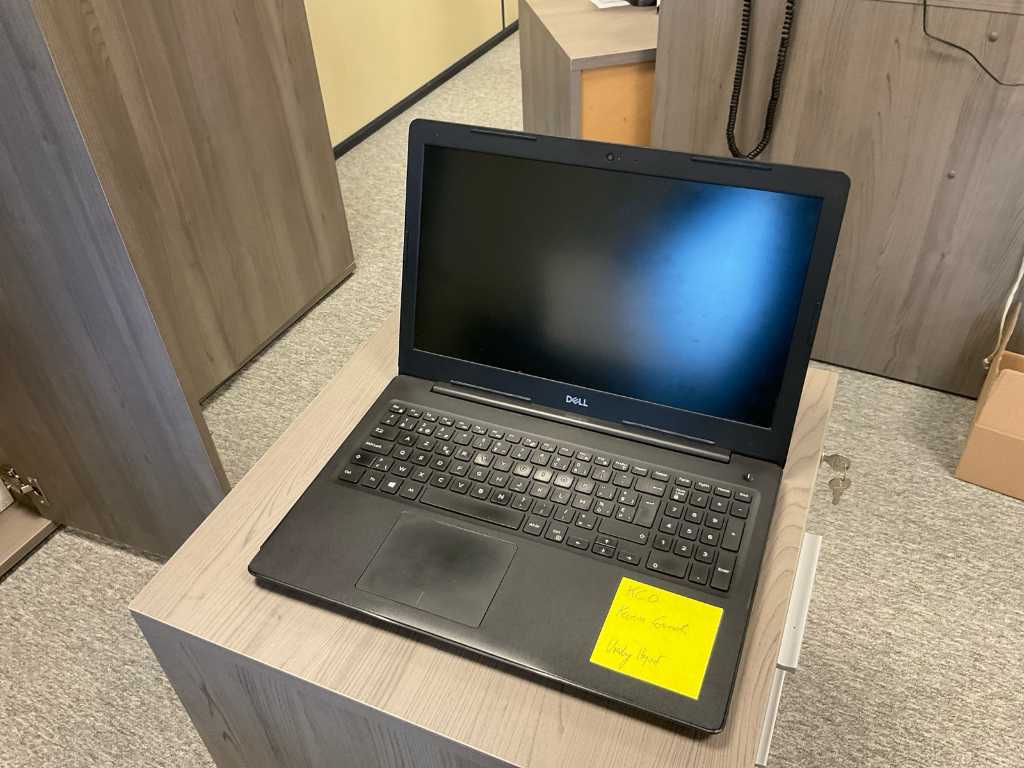 Laptopul Dell Latitude 3590