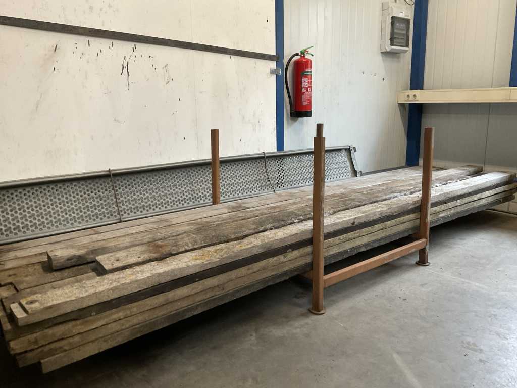 Hardwood beams (approx. 30x)