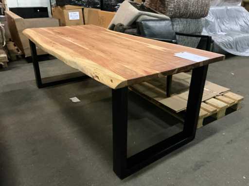 Accacia Dining Table