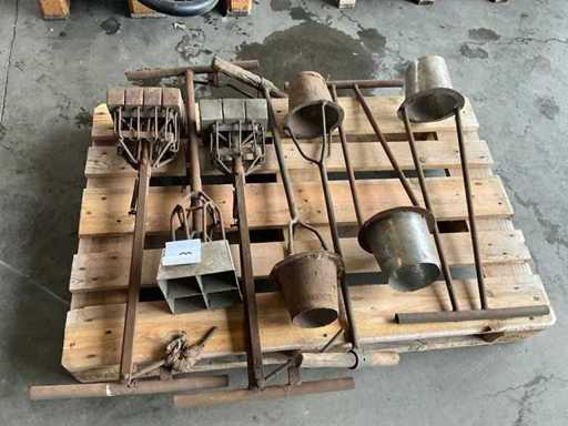 Verschiedene Metallstanzformen (7x)