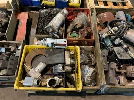 Partij landbouwmachine onderdelen