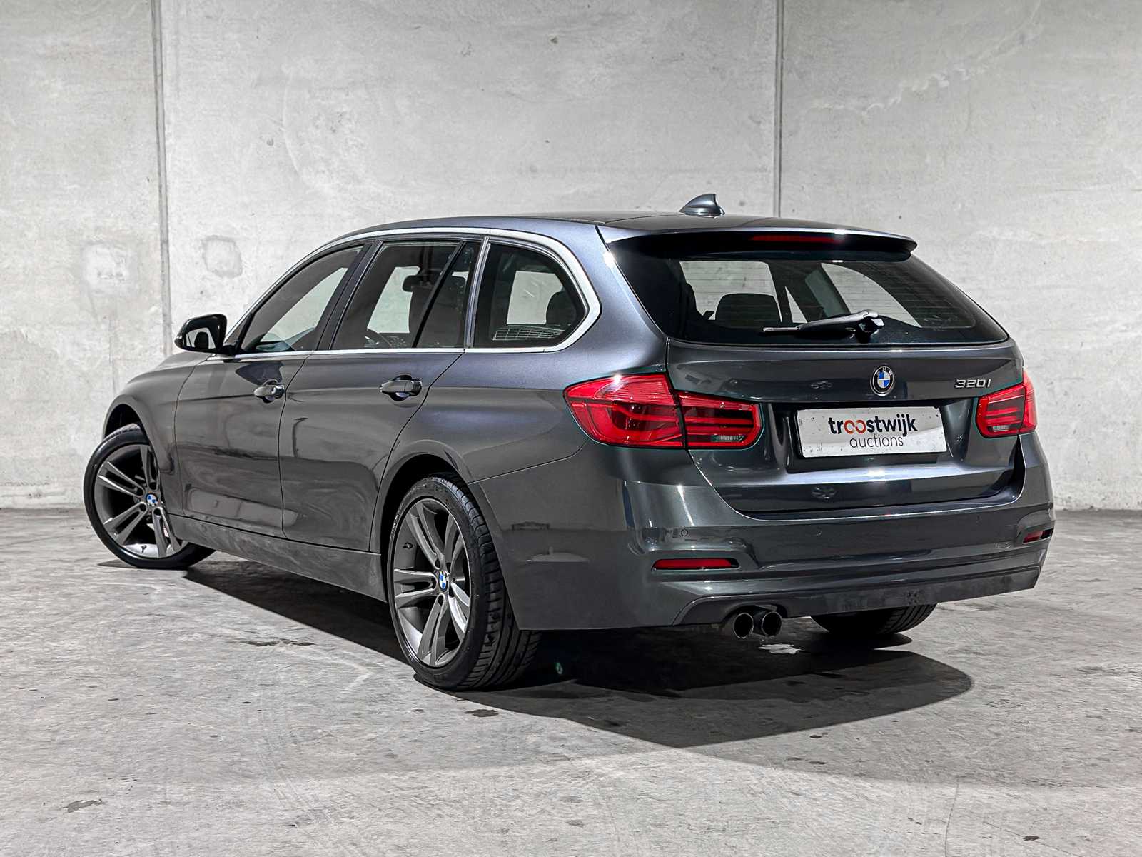 BMW 320i Automatic Centennial High Executive 184hp 2016 3-Series Touring, JR-371-D
